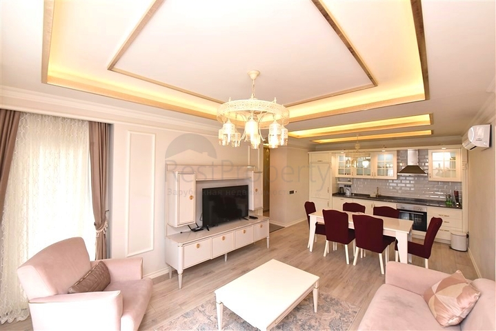 شقة 2+1 في مجمع علوي في وسط ألانيا