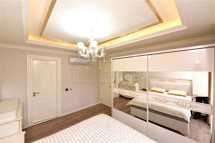 شقة 2+1 في مجمع علوي في وسط ألانيا