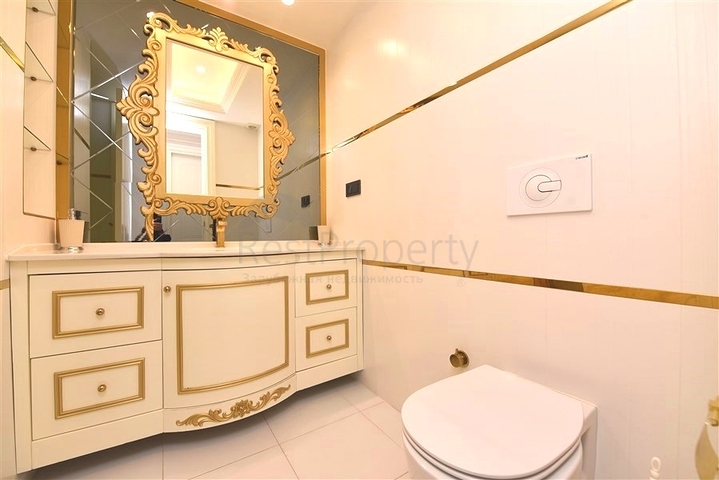 شقة 2+1 في مجمع علوي في وسط ألانيا