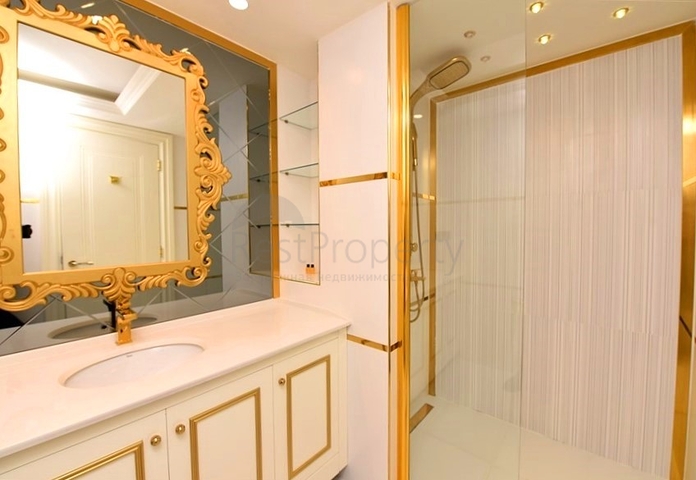 شقة 2+1 في مجمع علوي في وسط ألانيا