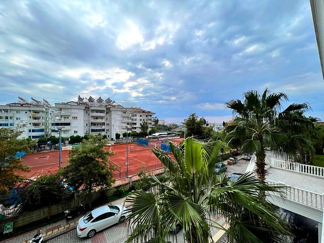 شقة 2+1 في مجمع علوي في وسط ألانيا