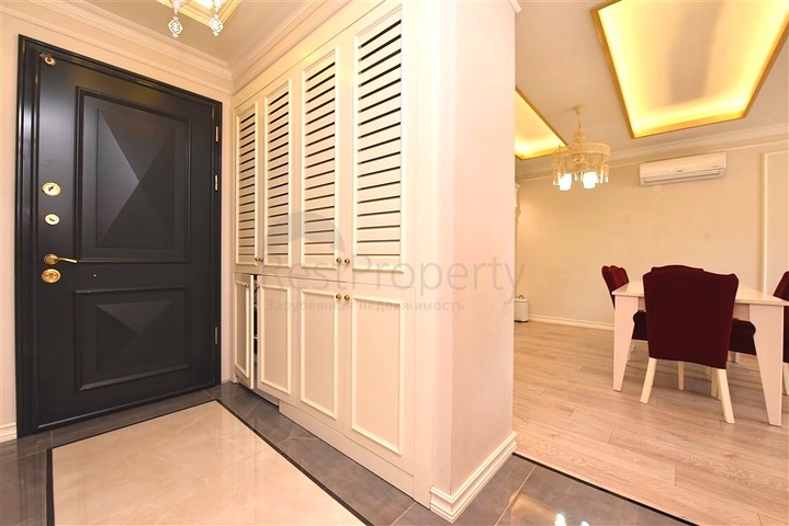 شقة 2+1 في مجمع علوي في وسط ألانيا