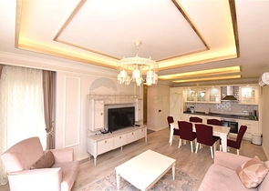 شقة 2+1 في مجمع علوي في وسط ألانيا