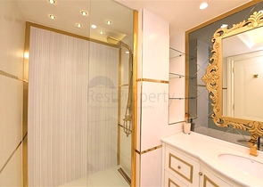 شقة 2+1 في مجمع علوي في وسط ألانيا