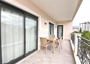 شقة 2+1 في مجمع علوي في وسط ألانيا