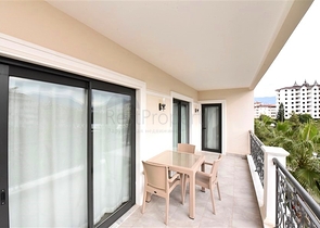 شقة 2+1 في مجمع علوي في وسط ألانيا