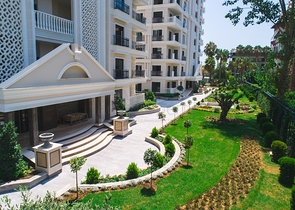 شقة 2+1 في مجمع علوي في وسط ألانيا