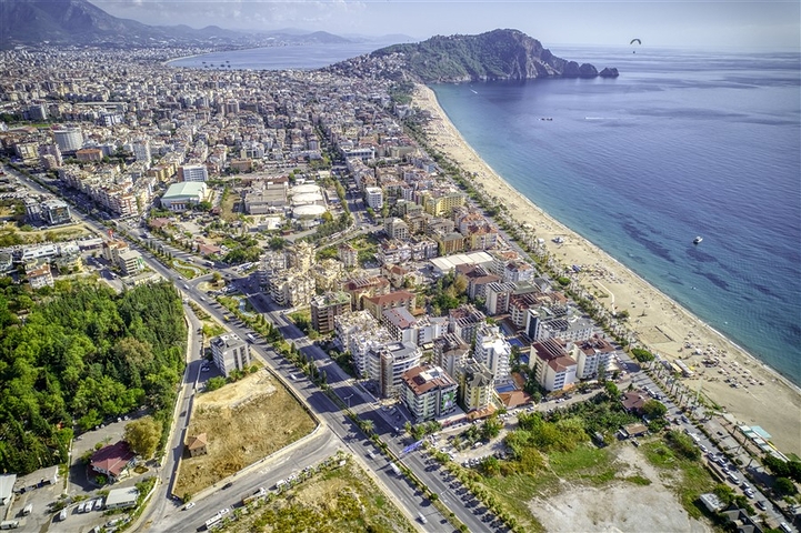 مشروع ببنية تحتية فندقية على مسافة قريبة من شاطئ كليوباترا