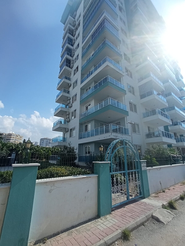 بنتهاوس من ثلاث غرف نوم في مجمع سكني مع بنية تحتية