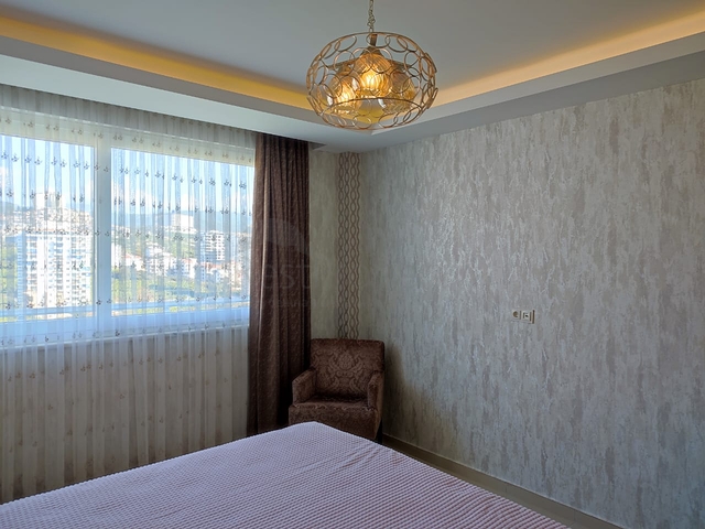 بنتهاوس من ثلاث غرف نوم في مجمع سكني مع بنية تحتية