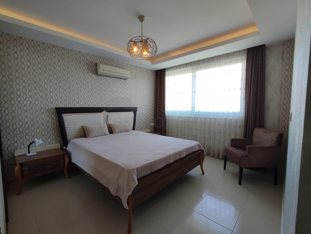 بنتهاوس من ثلاث غرف نوم في مجمع سكني مع بنية تحتية