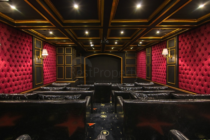 2 + 1 في المجمع المتميز