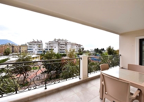 2 + 1 في المجمع المتميز