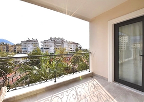 2 + 1 في المجمع المتميز