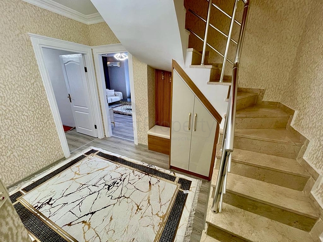 بنتهاوس كبير في أوبا بالقرب من البحر  