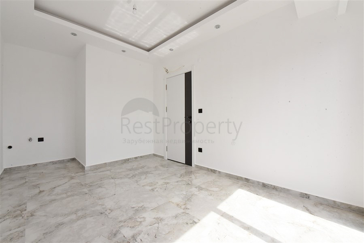 2 + 1 بنتهاوس في منطقة أوبا 