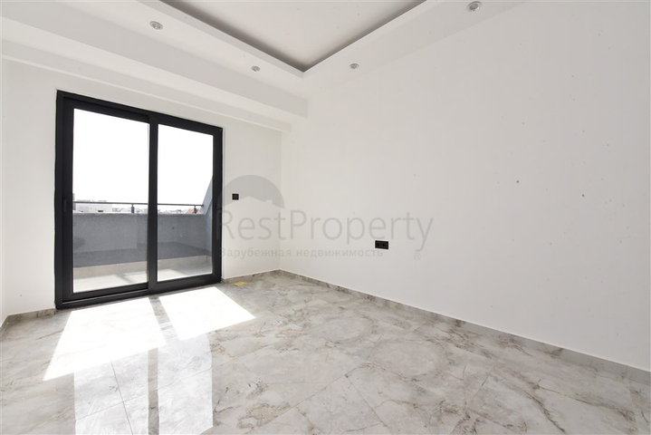 2 + 1 بنتهاوس في منطقة أوبا 