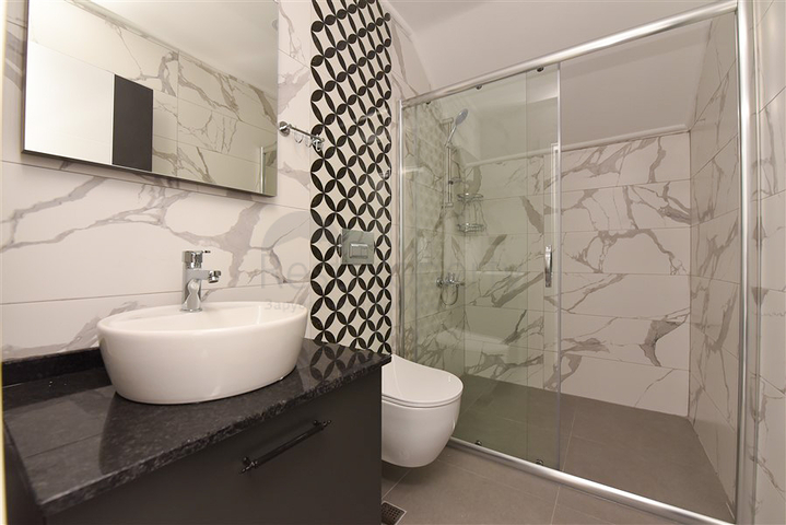 2 + 1 بنتهاوس في منطقة أوبا 