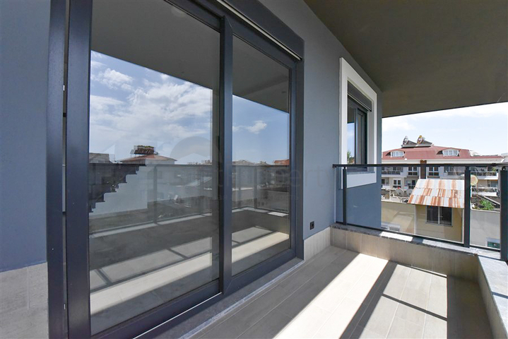 2 + 1 بنتهاوس في منطقة أوبا 