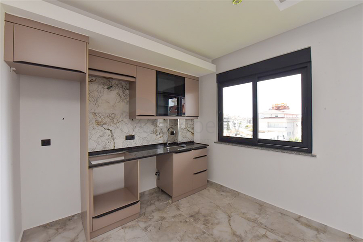 2 + 1 بنتهاوس في منطقة أوبا 