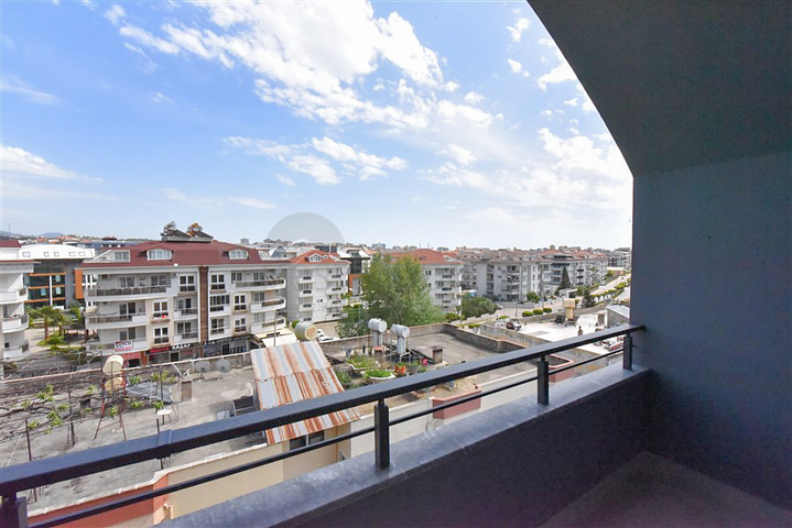 2 + 1 بنتهاوس في منطقة أوبا 