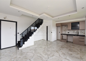 2 + 1 بنتهاوس في منطقة أوبا 