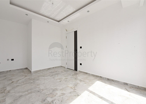 2 + 1 بنتهاوس في منطقة أوبا 