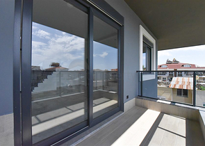 2 + 1 بنتهاوس في منطقة أوبا 