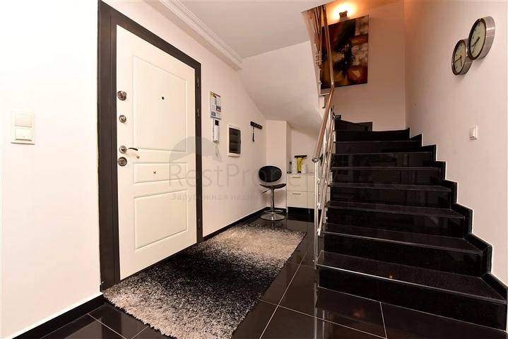 شقة 7+1 مع مطبخ منفصل في منطقة جيكجيلي شقة 7+1 مع مطبخ منفصل في منطقة جيكجيلي