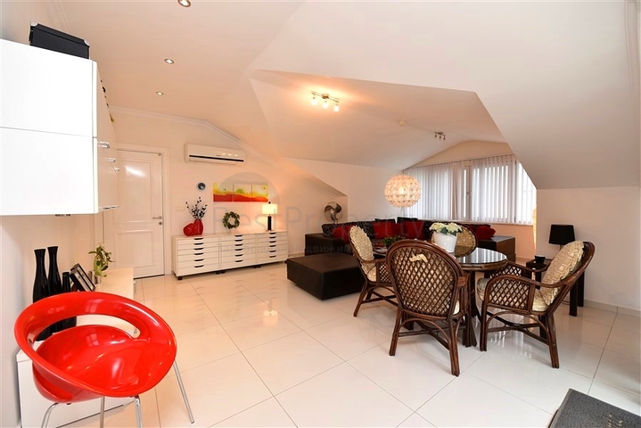 شقة 7+1 مع مطبخ منفصل في منطقة جيكجيلي شقة 7+1 مع مطبخ منفصل في منطقة جيكجيلي