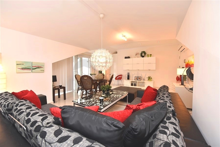 شقة 7+1 مع مطبخ منفصل في منطقة جيكجيلي شقة 7+1 مع مطبخ منفصل في منطقة جيكجيلي