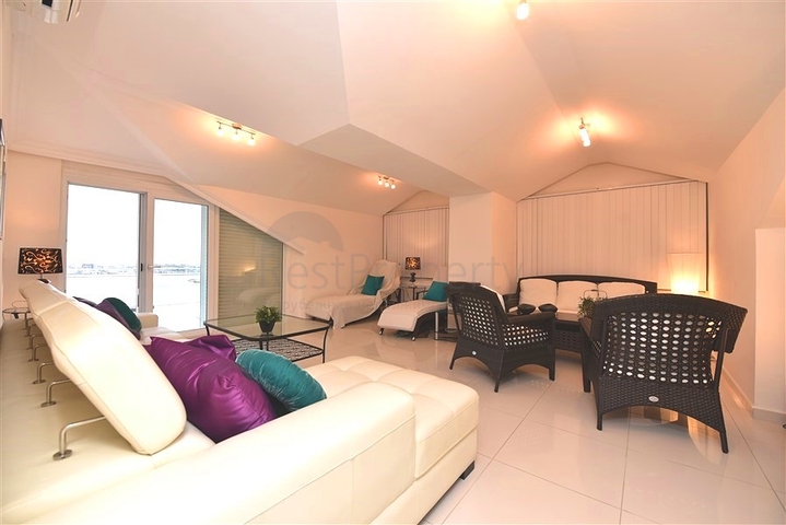 شقة 7+1 مع مطبخ منفصل في منطقة جيكجيلي شقة 7+1 مع مطبخ منفصل في منطقة جيكجيلي