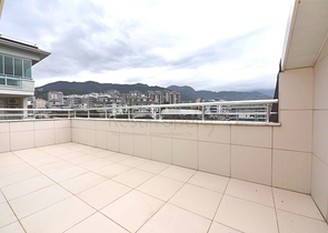 شقة 7+1 مع مطبخ منفصل في منطقة جيكجيلي شقة 7+1 مع مطبخ منفصل في منطقة جيكجيلي