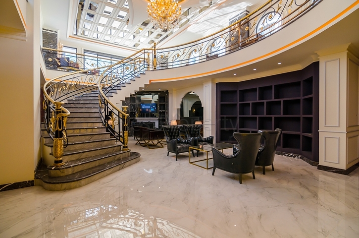 شقة فاخرة من المالك في مجمع بريميوم مستوى 2 + 1