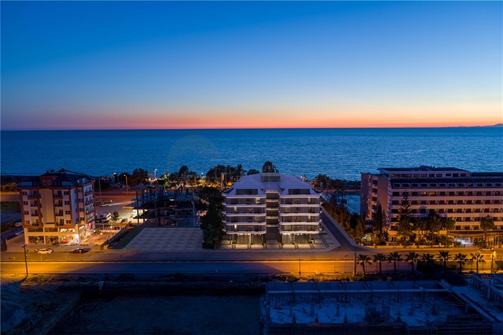 شقة من غرفتي نوم في مجمع سكني قيد الإنشاء في منطقة النخبة كارجيجاك