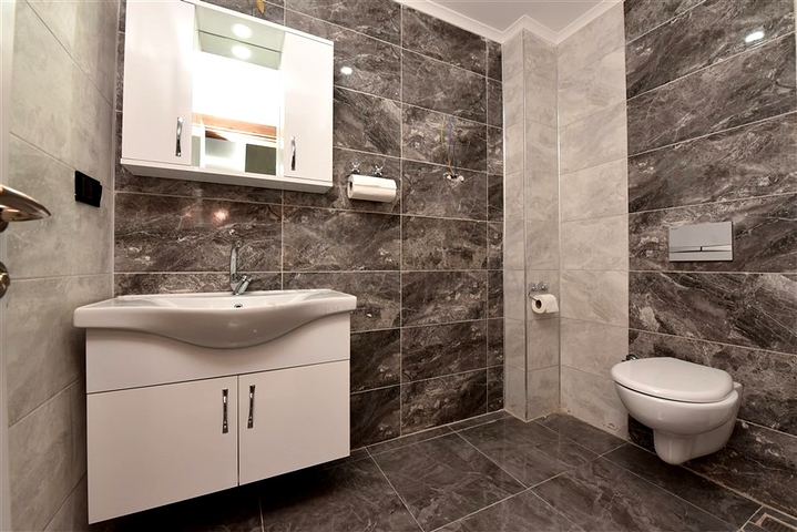 مكتب فاخر في وسط ألانيا