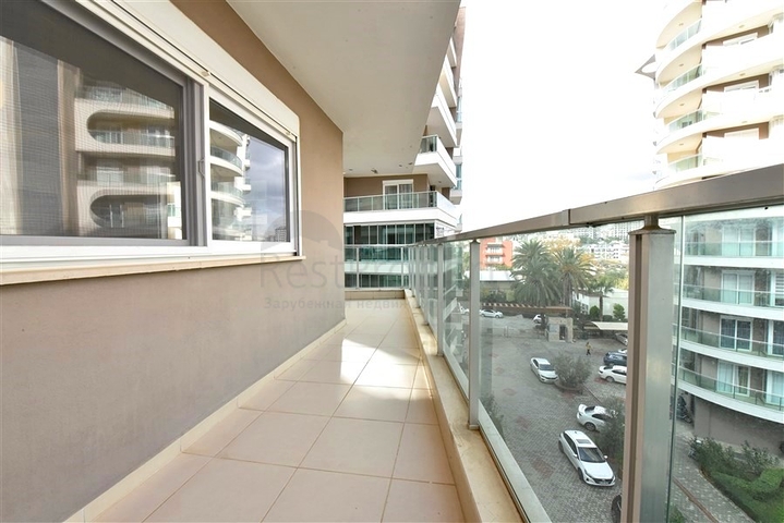 شقة فسيحة 1 + 1 في مجمع مع البنية التحتية للفندق