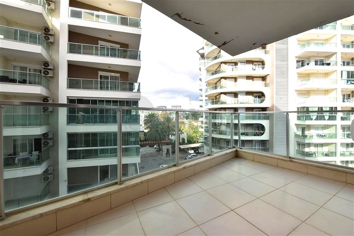 شقة فسيحة 1 + 1 في مجمع مع البنية التحتية للفندق