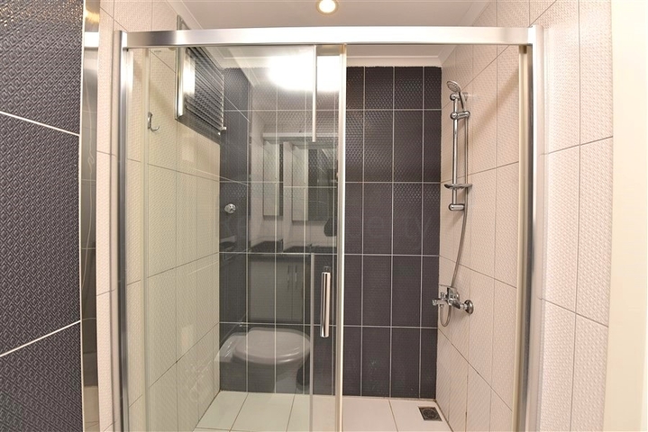 استئجار شقة جديدة في سكن ممتاز على البحر