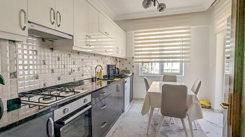 شقة فسيحة 3 + 1 في وسط ألانيا 