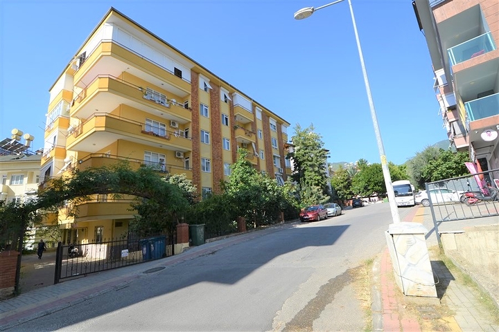 شقة فسيحة 3 + 1 في وسط ألانيا 