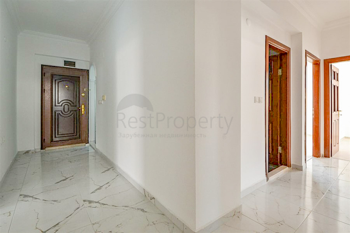 شقة فسيحة 3 + 1 في وسط ألانيا 