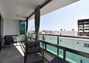 شقة 1+1 في محمودلار 300 متر من البحر شقة 1+1 في محمودلار 300 متر من البحر