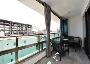 شقة 1+1 في محمودلار 300 متر من البحر شقة 1+1 في محمودلار 300 متر من البحر