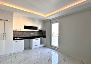 بنتهاوس 2+1 في وسط محمودلار مطل على الجبل 