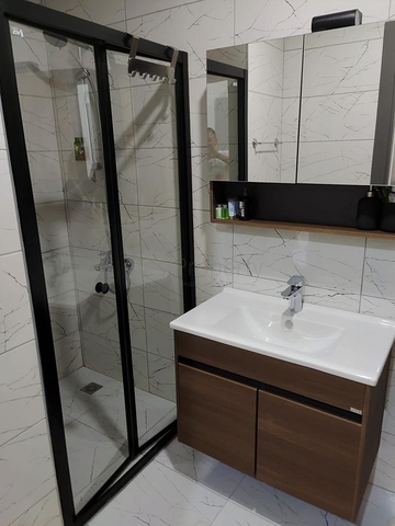 دوبلكس 2 + 1 في كلا الغرفتين دوبلكس 2 + 1 في كلا الغرفتين