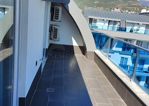 دوبلكس 2 + 1 في كلا الغرفتين دوبلكس 2 + 1 في كلا الغرفتين