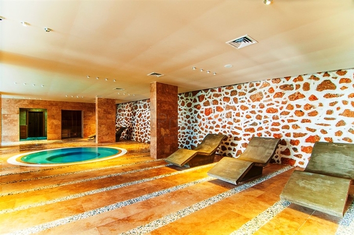 دوبلكس واسع 2 + 1 في منطقة كيستل