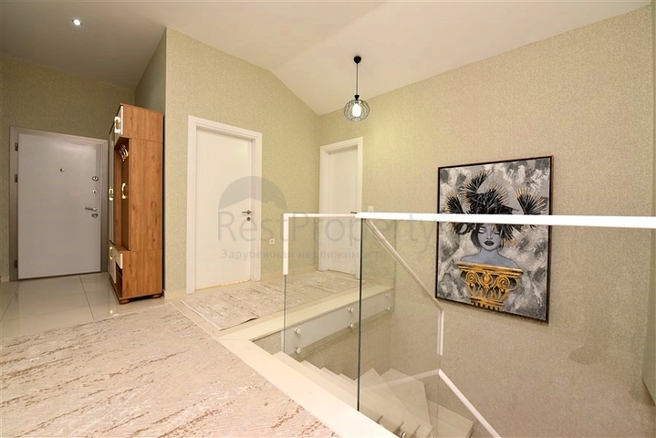 دوبلكس واسع 2 + 1 في منطقة كيستل