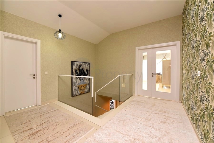 دوبلكس واسع 2 + 1 في منطقة كيستل